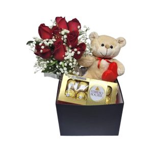 Arranjo Box Quadrada M Rosa Vermelha, Urso e Ferrero
